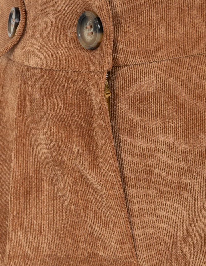 Short camel de vestir
