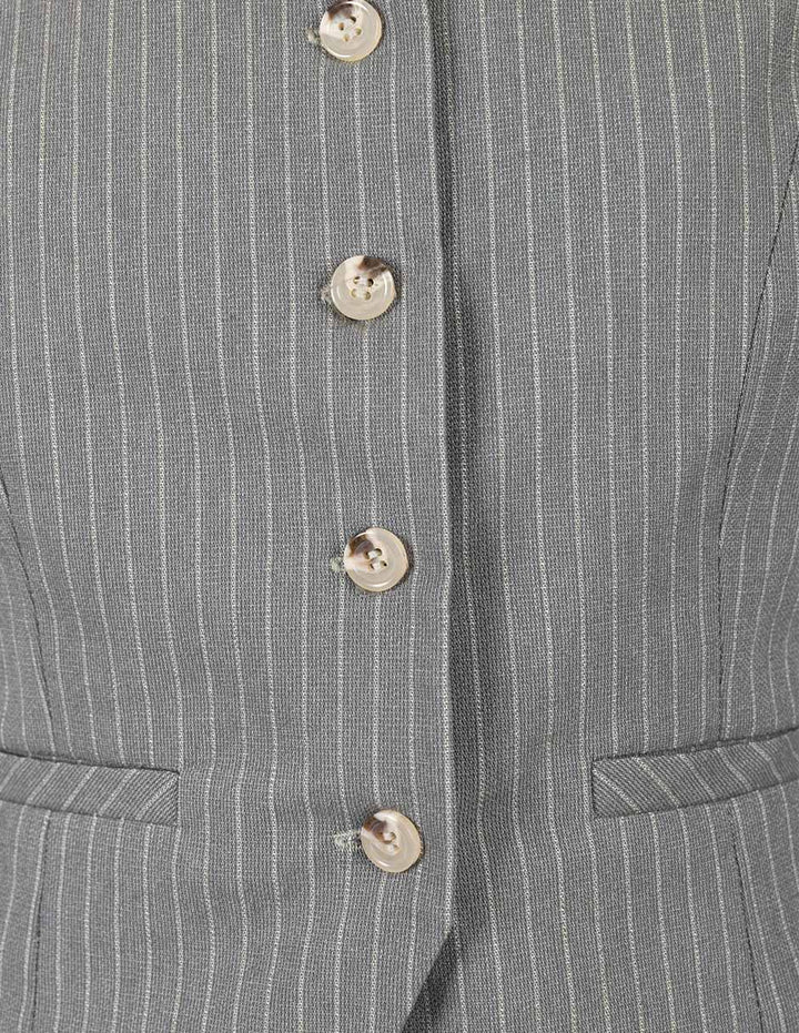 Chaleco gris de líneas y escote V (Conjunto)