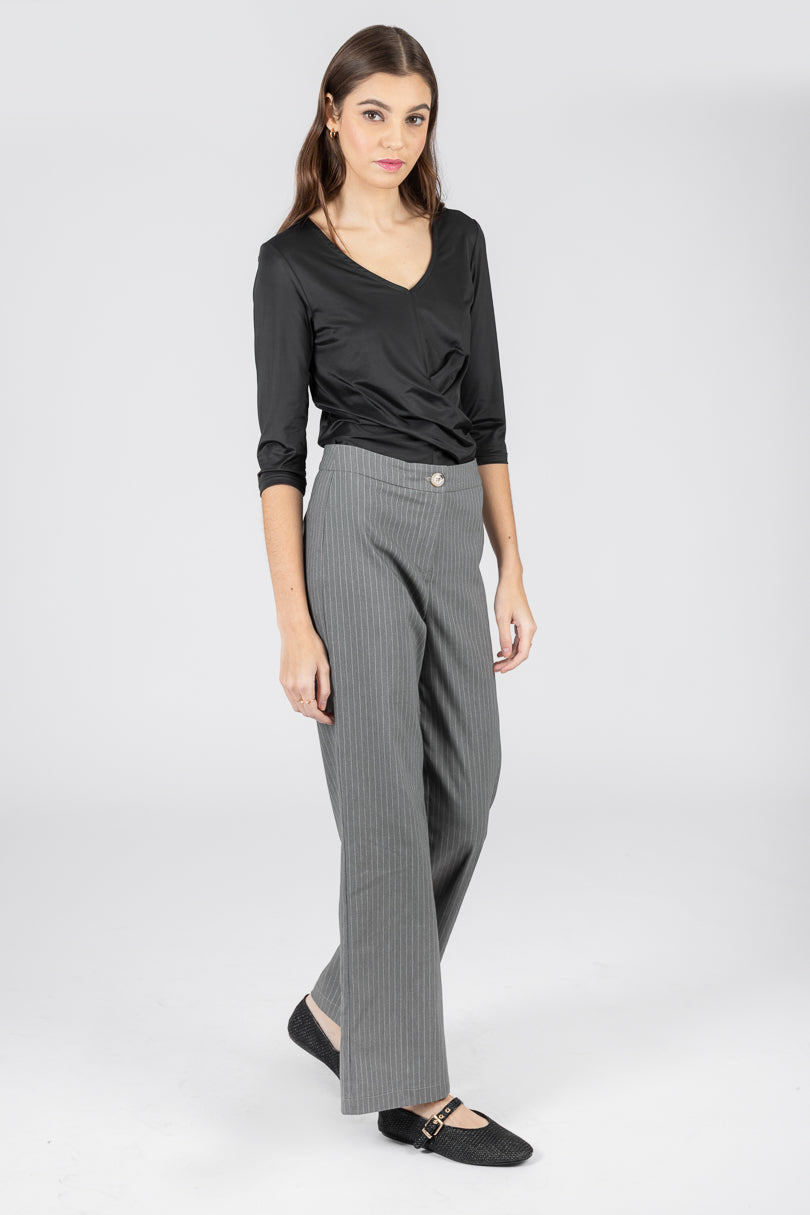 Blusa negra de mangas 3/4