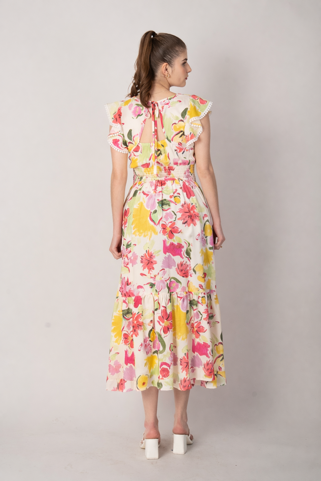 Vestido largo con estampado floreado multicolor