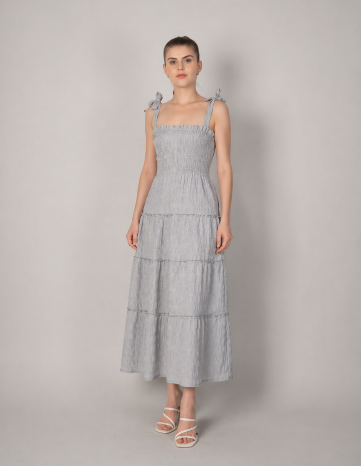 Vestido largo gris con smock