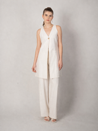 Chaleco ivory largo con escote V