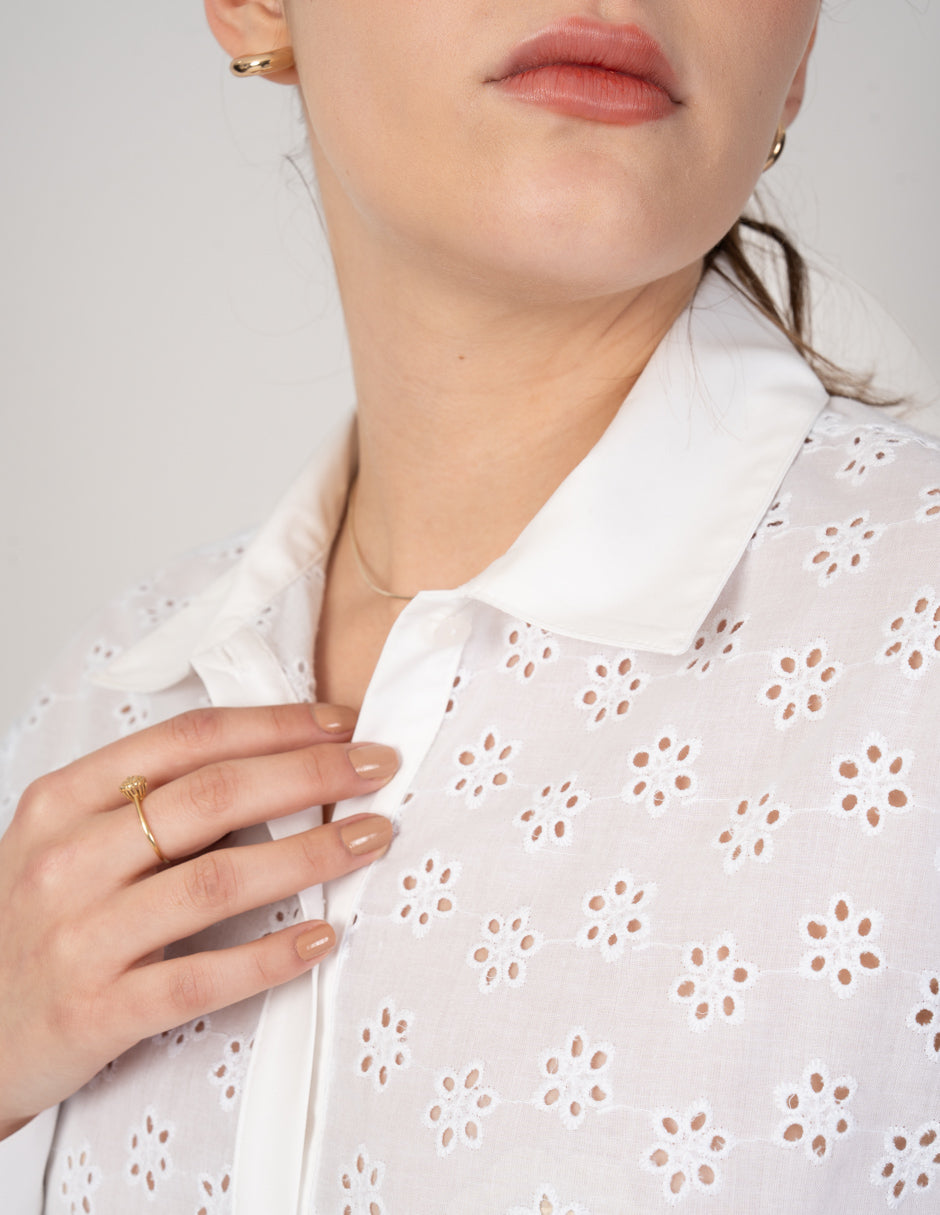 Blusa tipo camisera de algodón