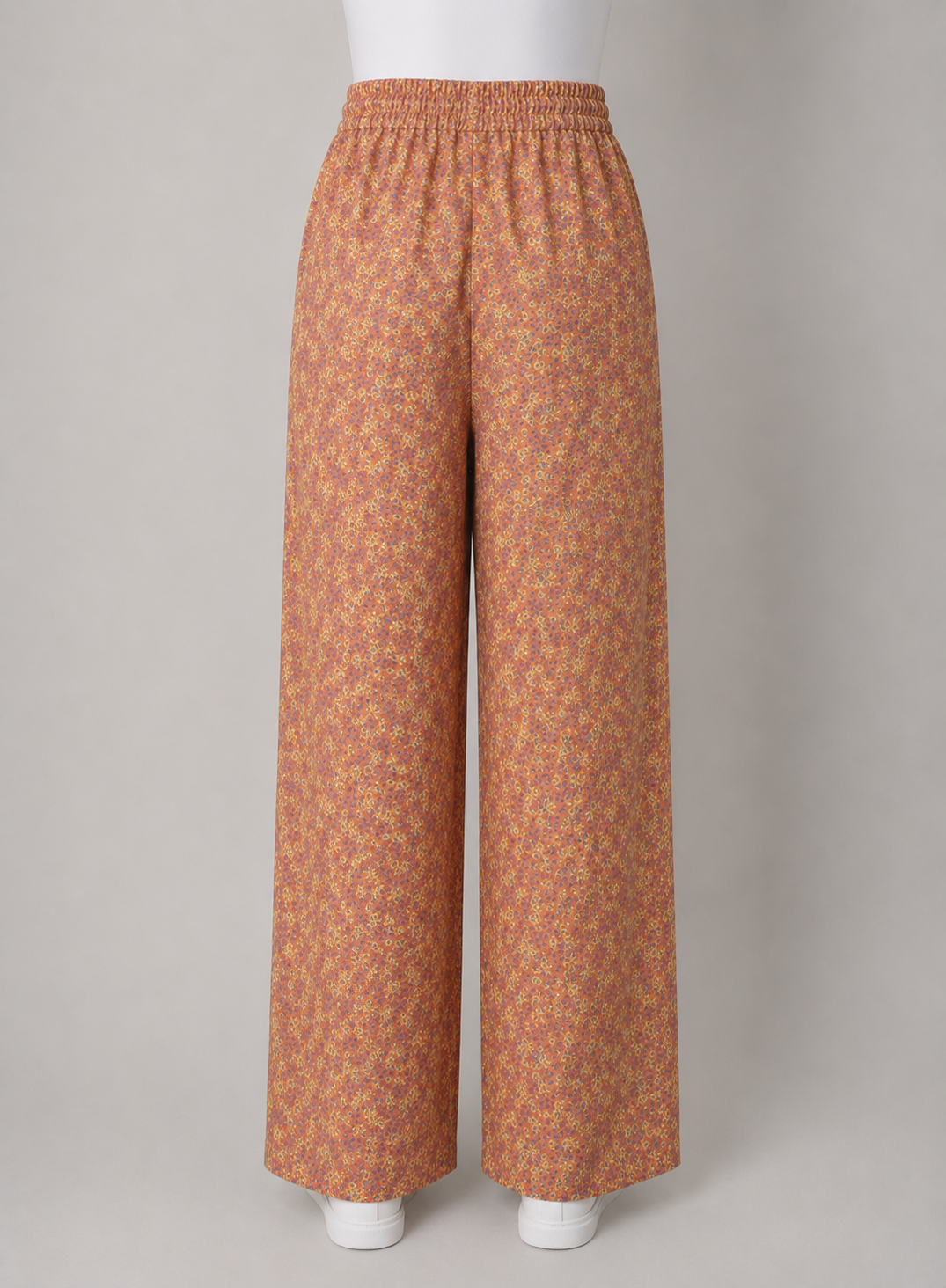Pantalón relajado y estampado
