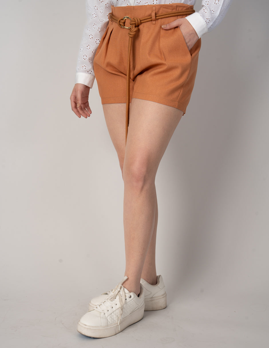 Short naranja con jareta en la cintura