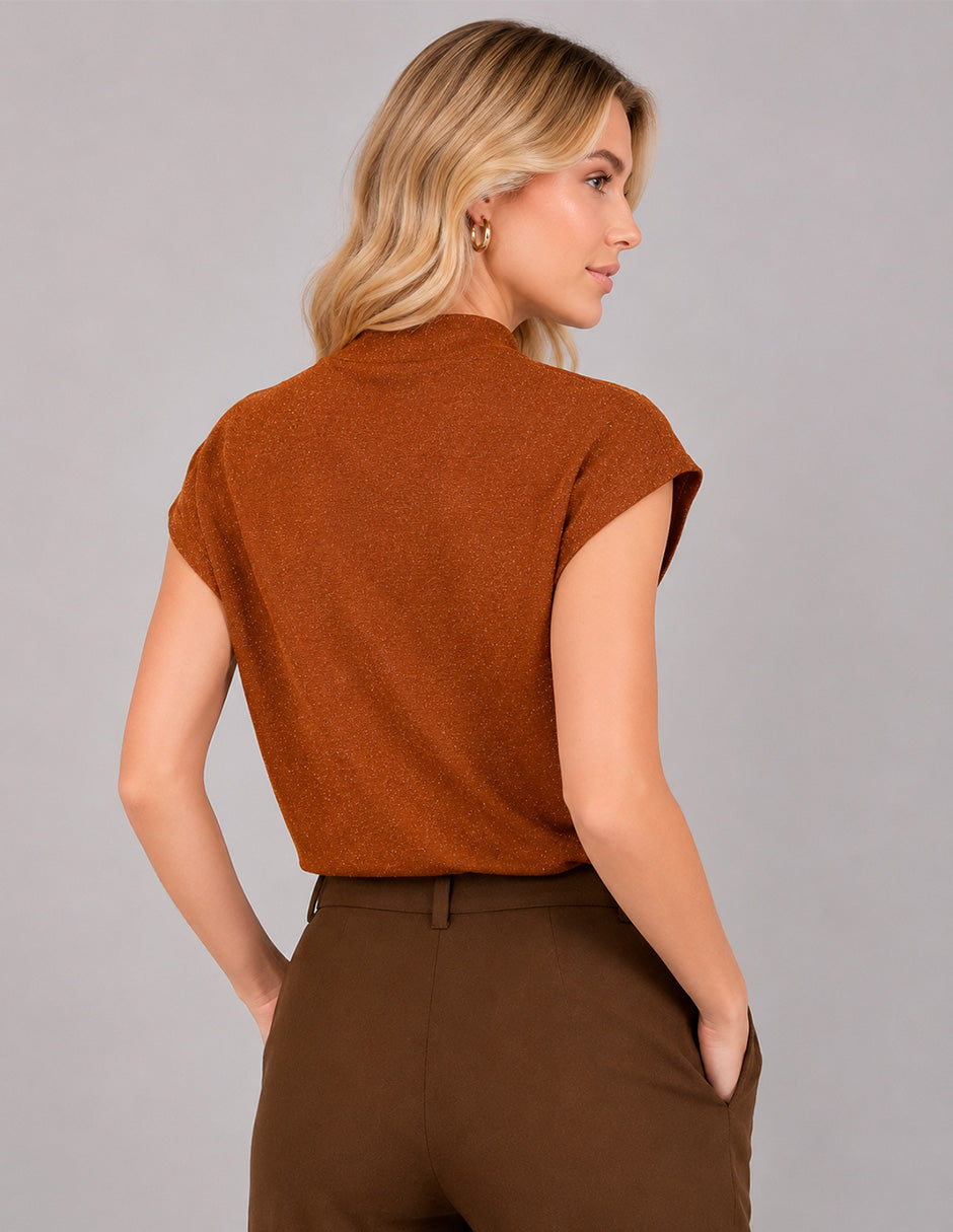 Blusa shedrón de manga corta