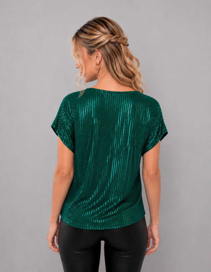 Blusa verde de lentejuelas y manga corta