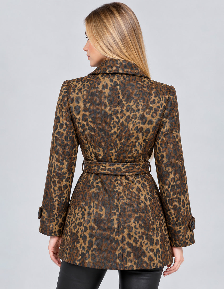 Abrigo animal print con jareta en cintura