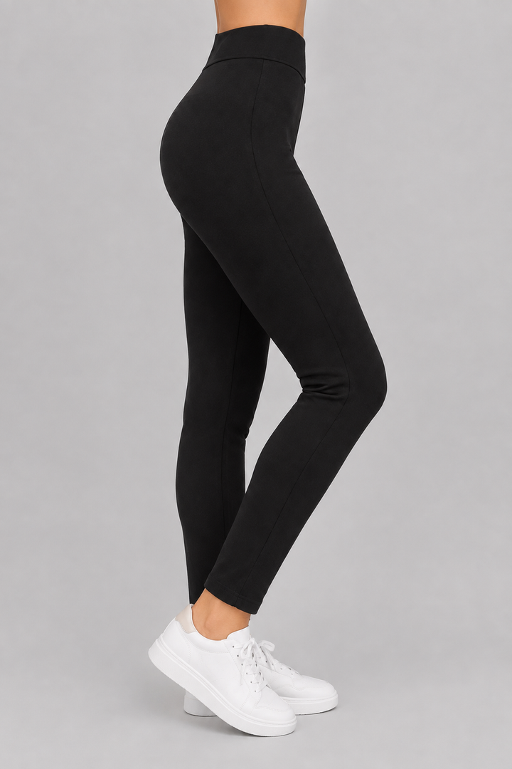 Pantalón tipo leggin (disponible en negro y vino)