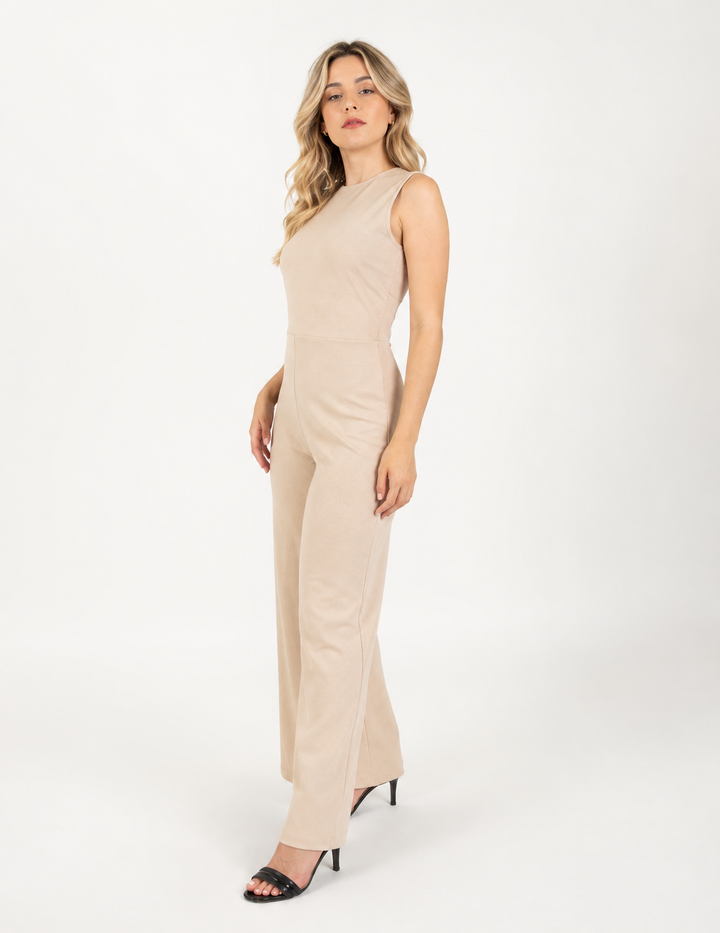Jumpsuit largo beige y cuello redondo