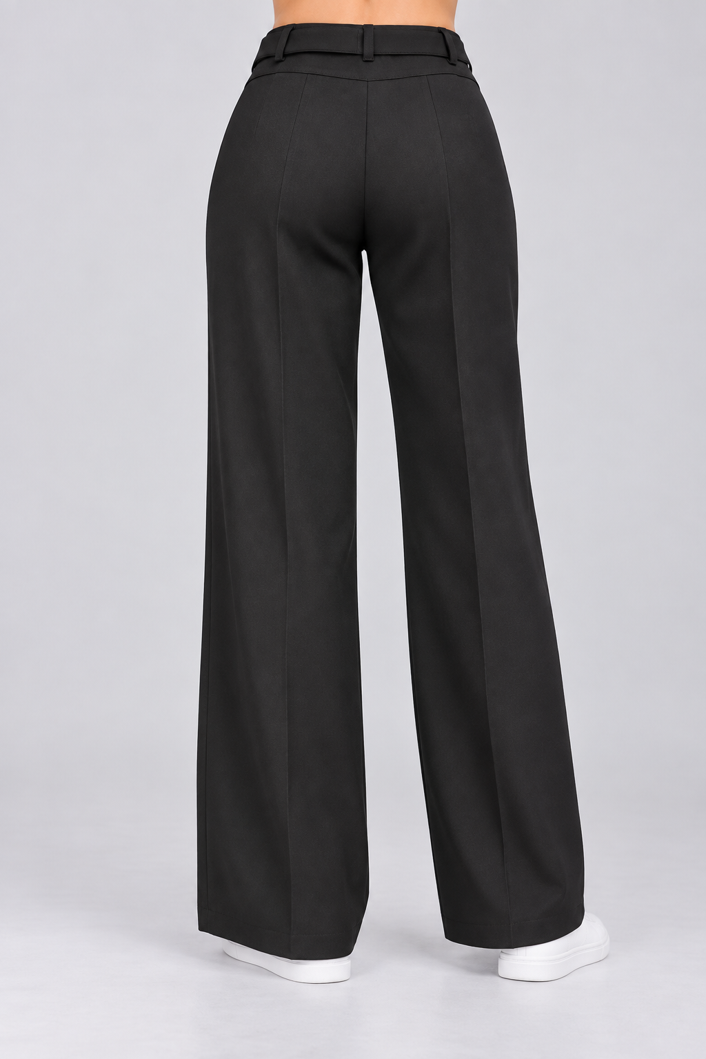 Pantalón negro de talle alto