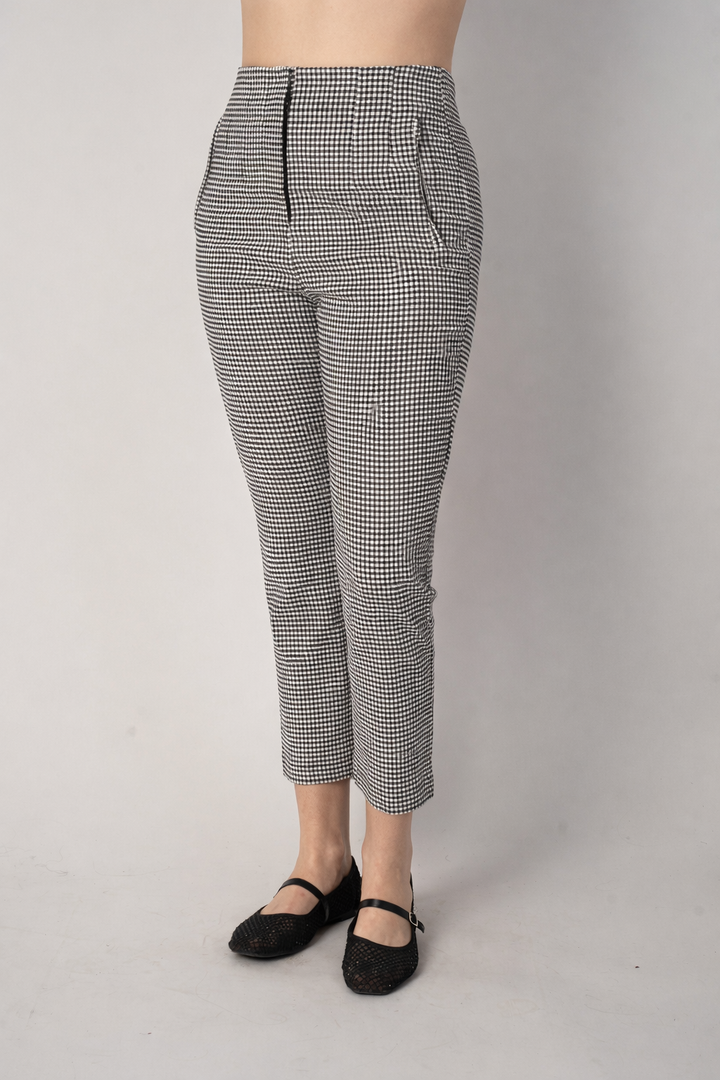 Pantalón a la cintura largo tobillero (disponible en negro y blanco con negro)