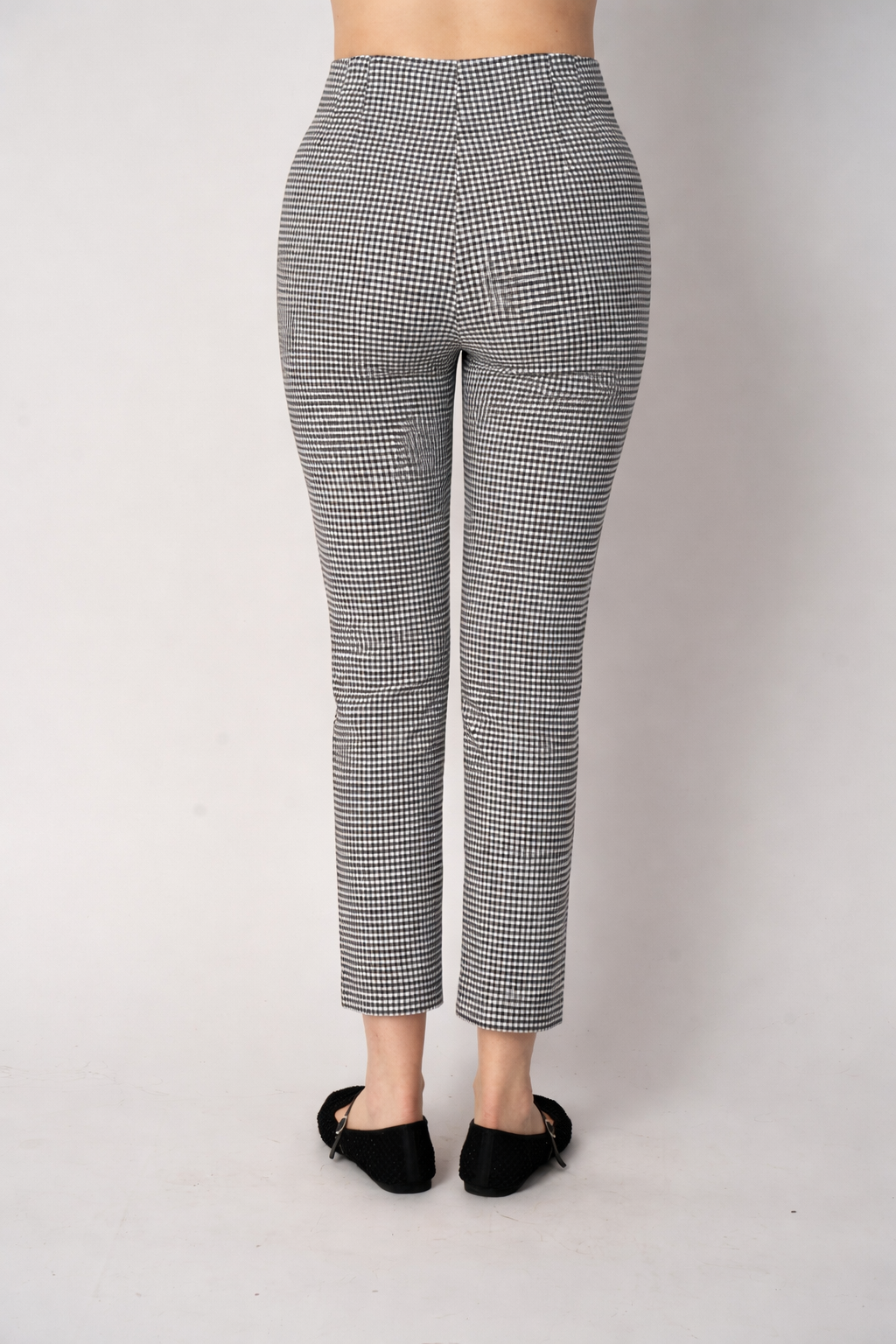 Pantalón a la cintura largo tobillero (disponible en negro y blanco con negro)