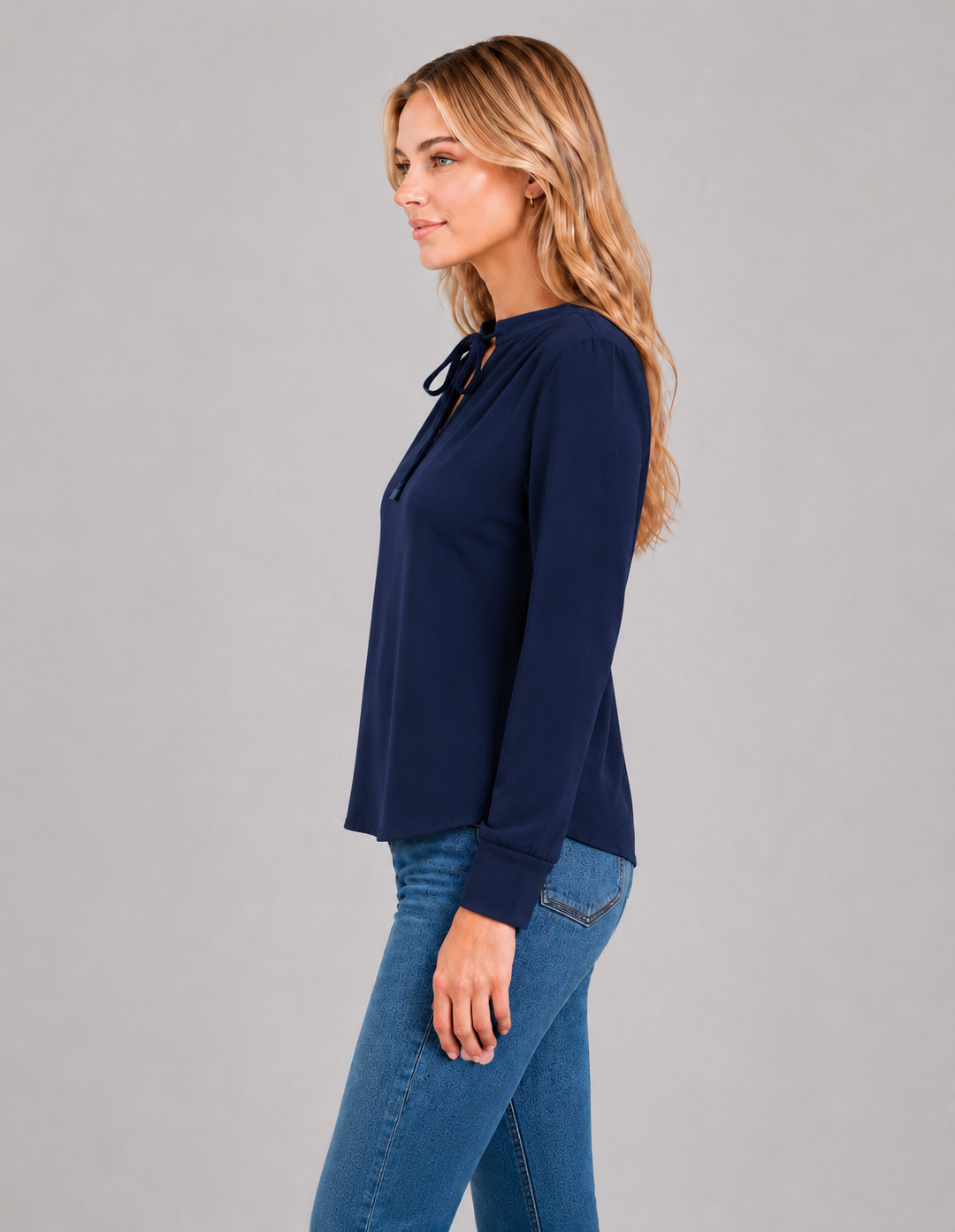 Blusa azul marino de manga larga