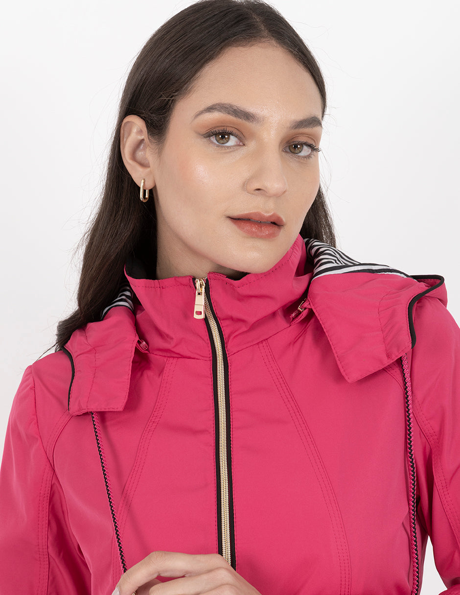 Chamarra fiusha repelente al agua