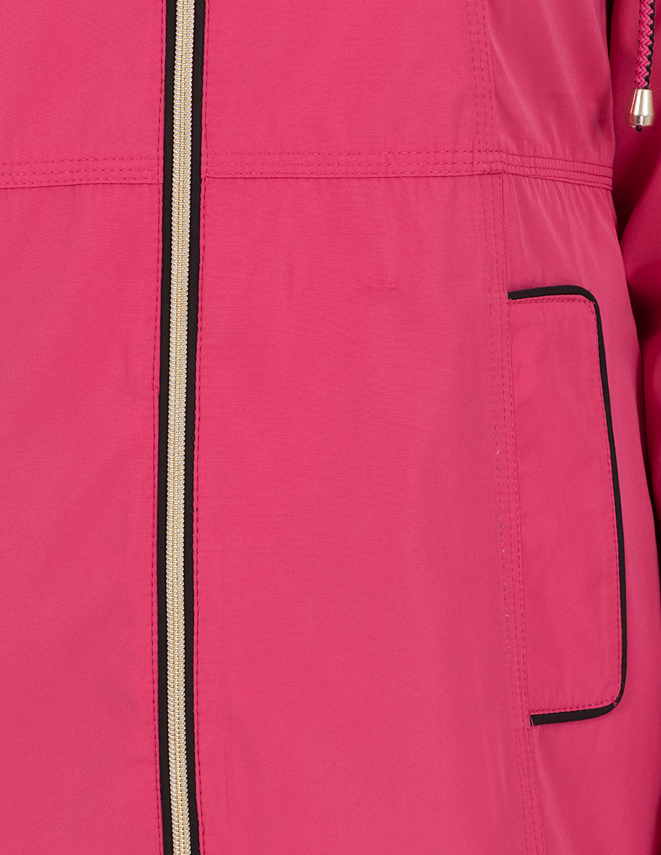 Chamarra fiusha repelente al agua