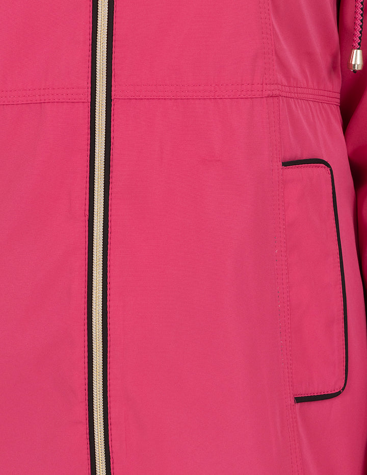 Chamarra fiusha repelente al agua