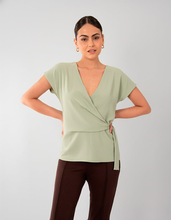Blusa verde agua con cinta