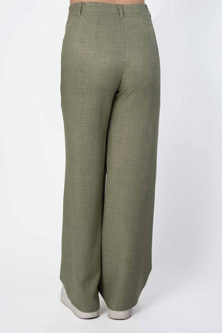 Pantalón verde olivo con jareta en la cintura (Conjunto)
