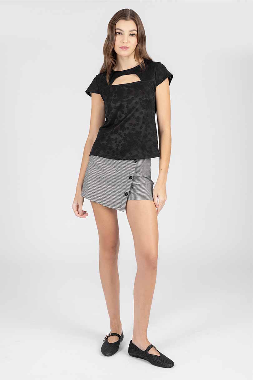 Mini falda tipo short de vestir (disponible en negro y gris)