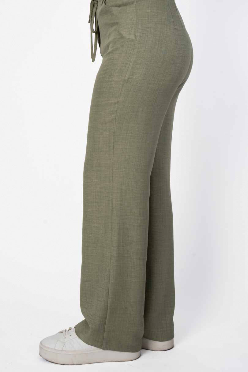 Pantalón verde olivo con jareta en la cintura (Conjunto)