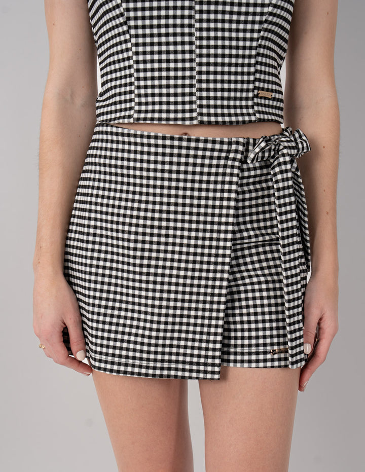 Short falda con diseño de cuadros (Conjunto)