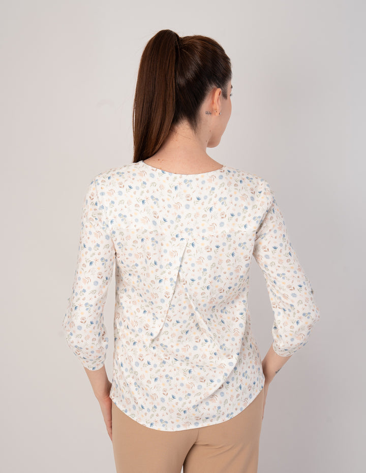Blusa ivory estampada de manga 3/4
