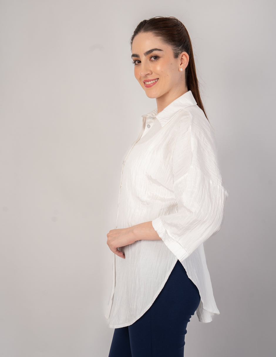 Blusa ivory tipo camisera de mangas 3/4