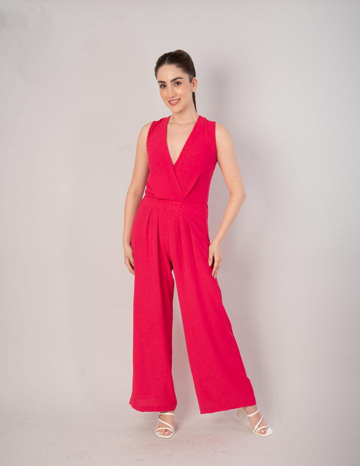 Jumpsuit largo rosa con escote en la espalda