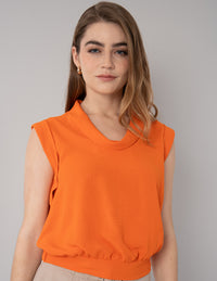 Blusa naranja sin mangas de cuello columpio