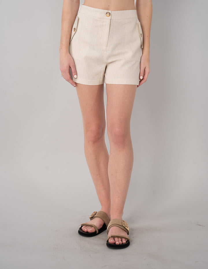 Short de vestir ivory con bolsas enfrente