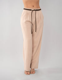 Pantalón beige de líneas y jareta en la cintura