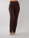 Pantalón café de vestir con talle a la cintura