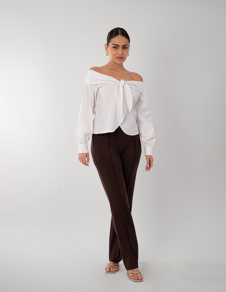 Blusa ivory off shoulders  con diseño de moño