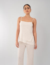 Blusa beige de tirantes con detalle de líneas (Conjunto)