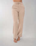 Pantalón de vestir con detalle de hebilla (disponible en beige/ verde)