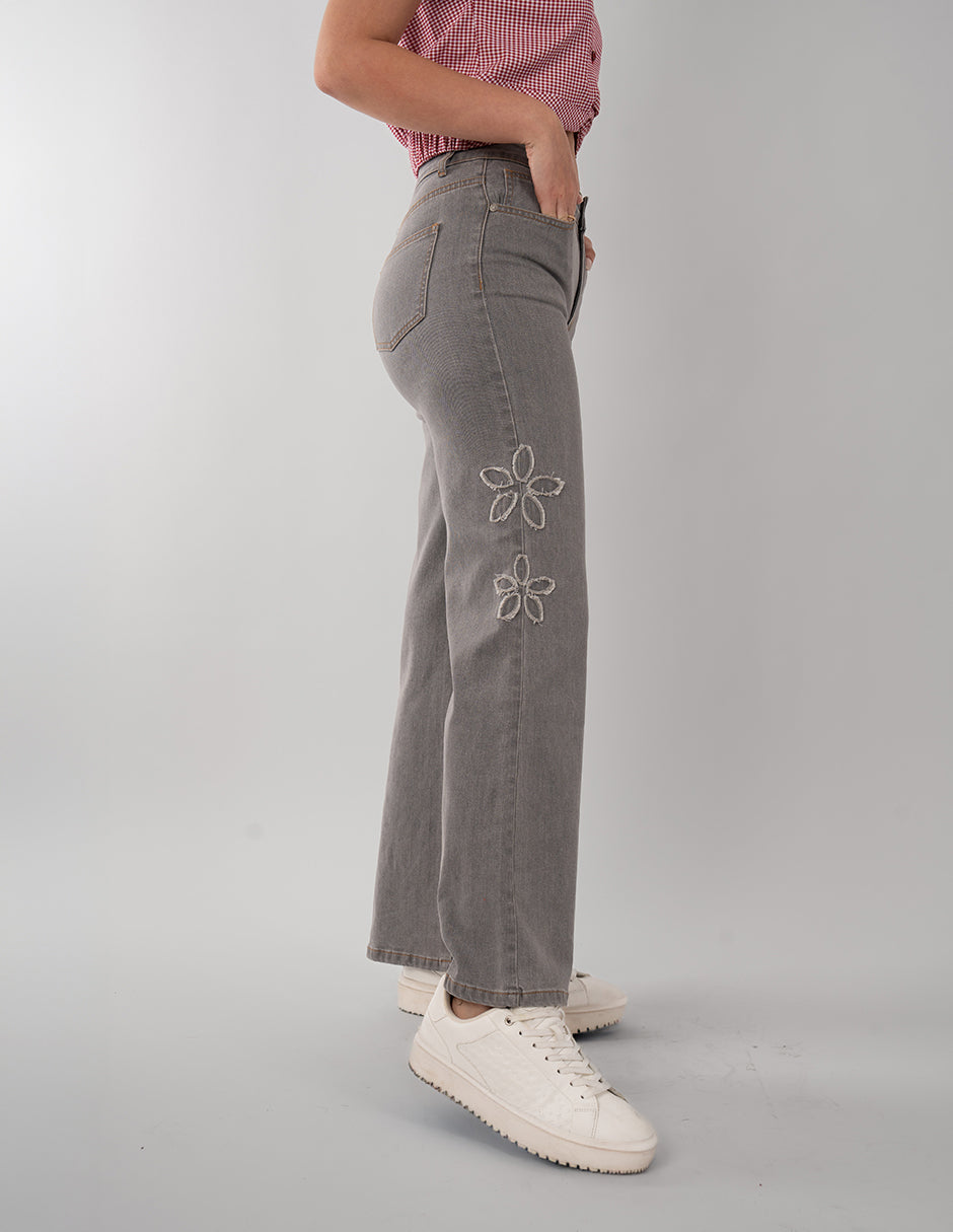 Jeans gris con diseño lateral de flores