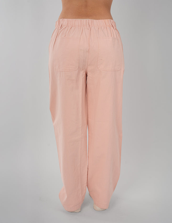 Pantalón rosa tipo cargo
