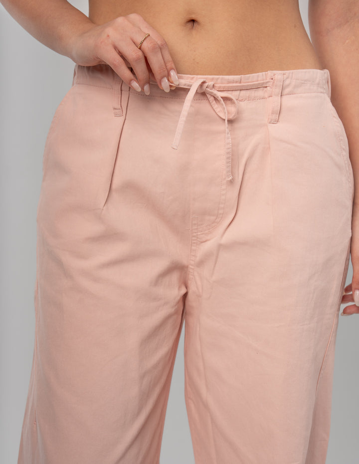 Pantalón rosa tipo cargo