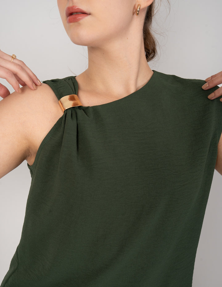 Blusa de vestir sin mangas con diseño en hombro ( disponible en  ivory / verde)