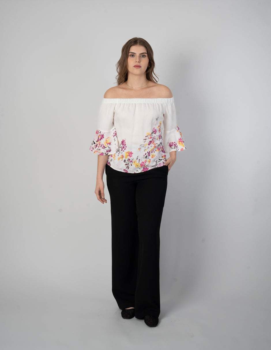 Blusa off shoulder con diseño floral
