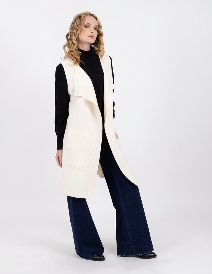 Chaleco largo abierto con bolsas laterales