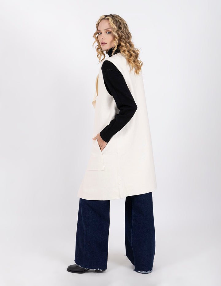 Chaleco largo abierto con bolsas laterales