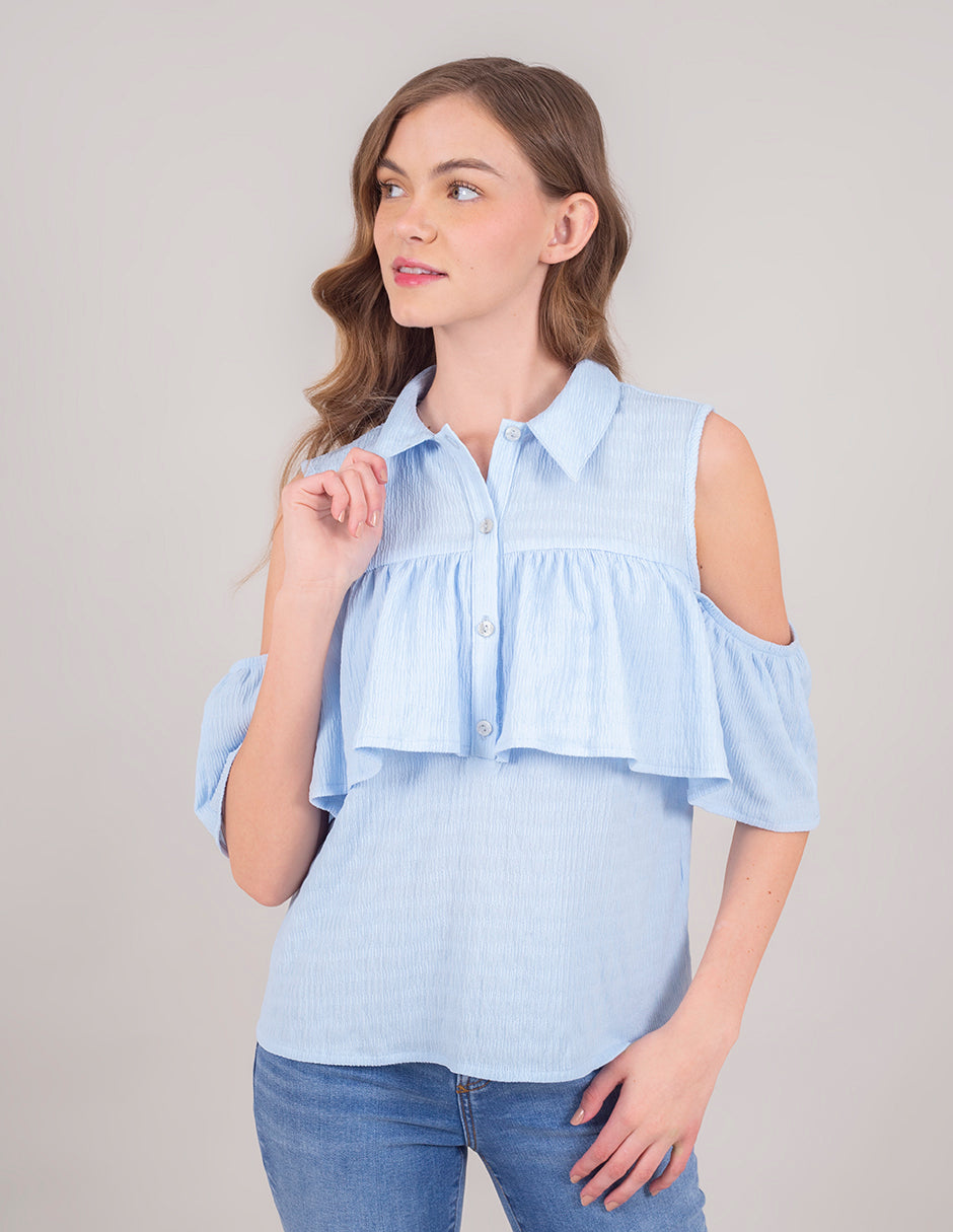 Blusa off shoulder texturizada  disponible en azul y blanco